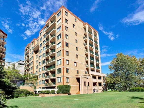 duCHATEAU | Real Estate | Surry Hills - 156 Chalmers Street - Surry Hills