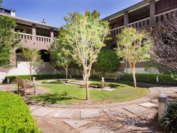 duCHATEAU | Real Estate | Surry Hills - 20 Pyrmont Bridge Road - Camperdown