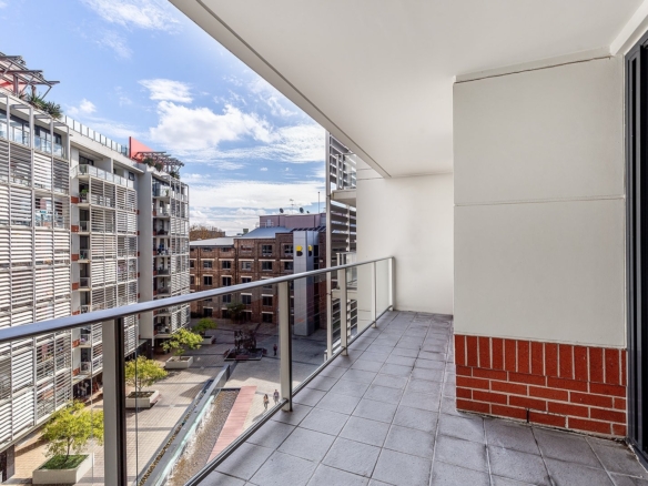 duCHATEAU | Real Estate | Surry Hills - 62 Mountain Street - Ultimo