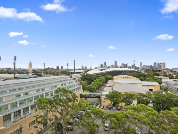 duCHATEAU | Real Estate | Surry Hills - 80 Cook Road - Centennial Park