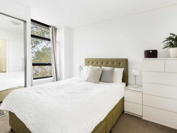 duCHATEAU | Real Estate | Surry Hills - 240 Wyndham Street - Alexandria