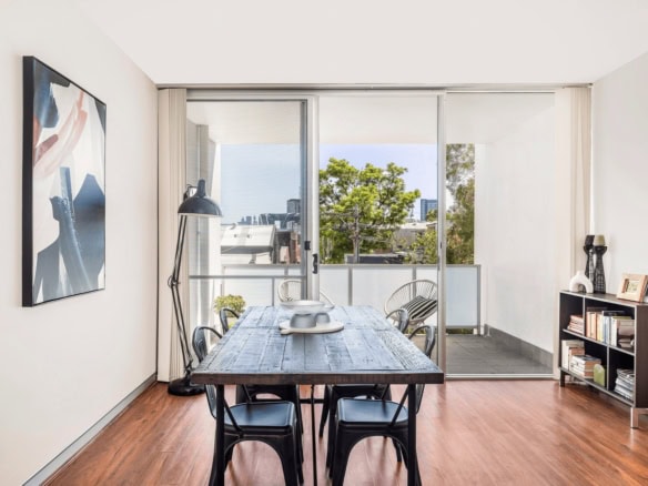 duCHATEAU | Real Estate | Surry Hills - 3 Queen Street - Rosebery