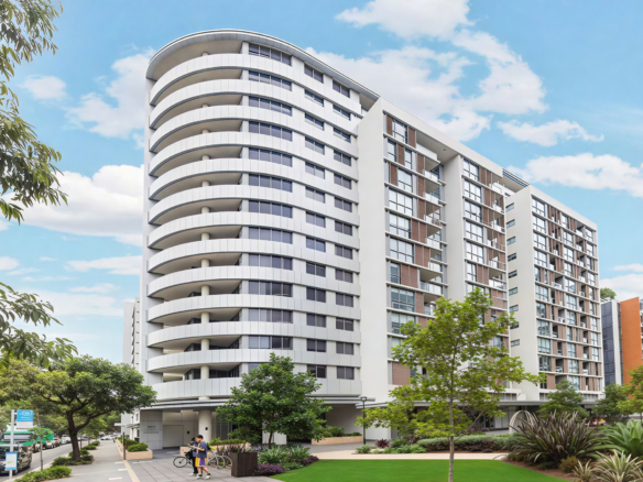 duCHATEAU | Real Estate | Surry Hills - 260 Coward Street - Mascot