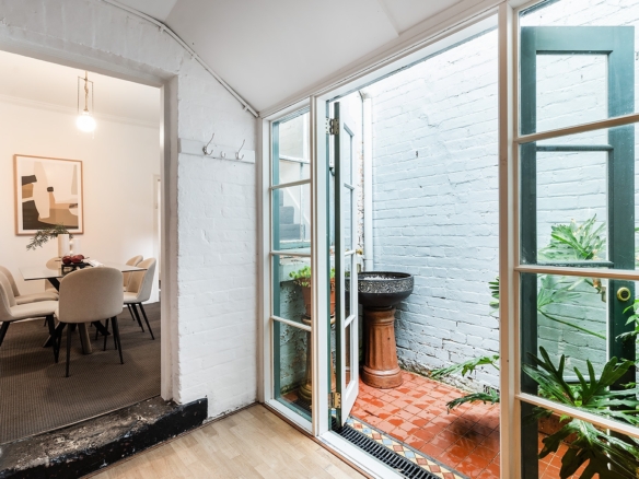 duCHATEAU | Real Estate | Surry Hills - 54 Myrtle Street - Chippendale