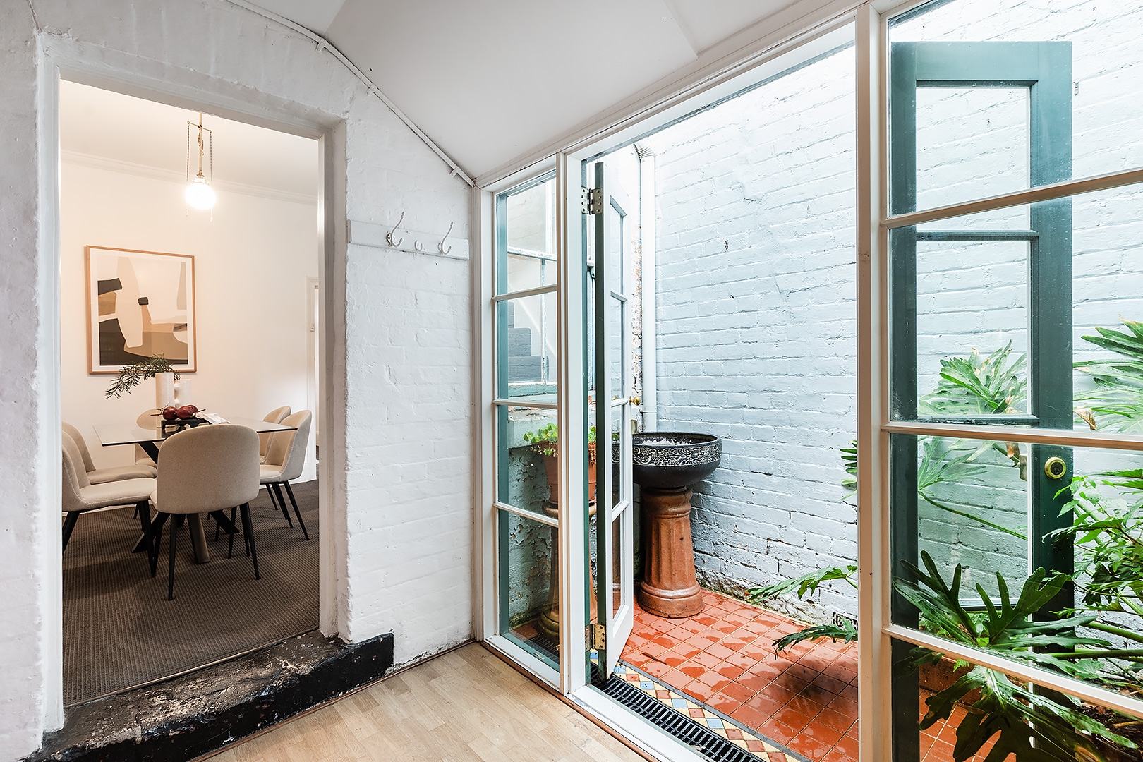 duCHATEAU | Real Estate | Surry Hills - 54 Myrtle Street - Chippendale