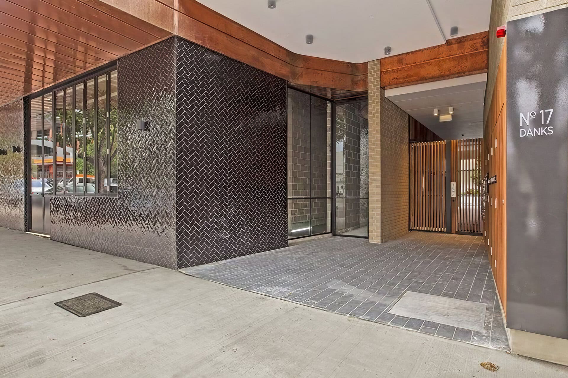 duCHATEAU | Real Estate | Surry Hills - 17 Danks Street - Waterloo